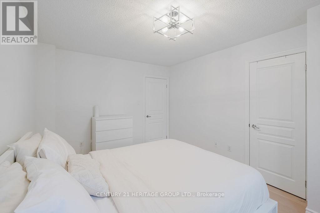 21 THISTLE AVENUE - 28