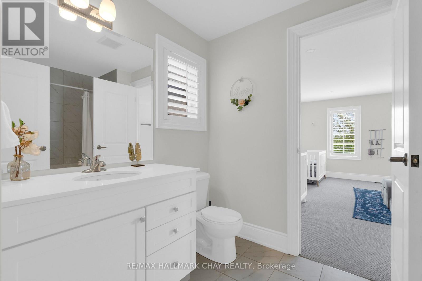 20 WESTMINSTER CIRCLE - 23