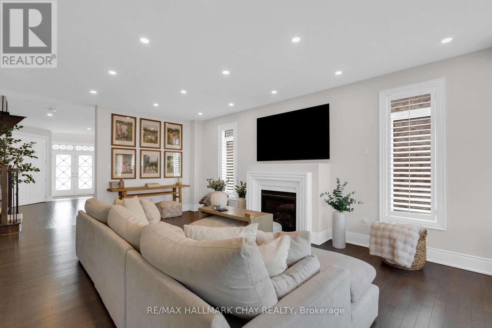 20 WESTMINSTER CIRCLE - 7