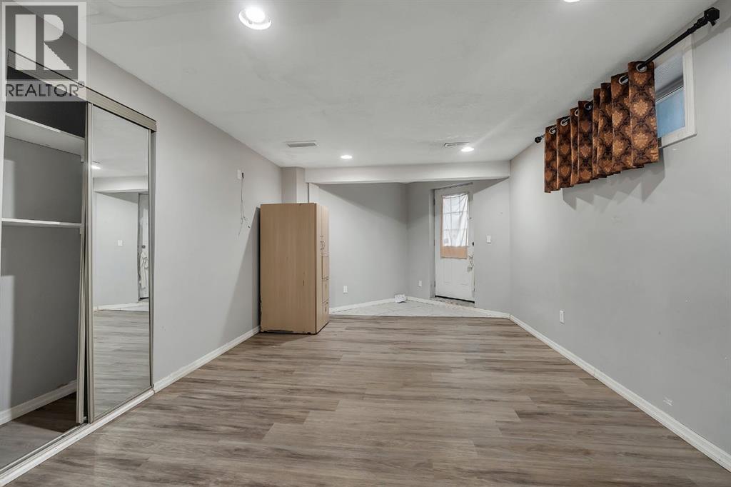 278 Saddlefield Place NE - 31