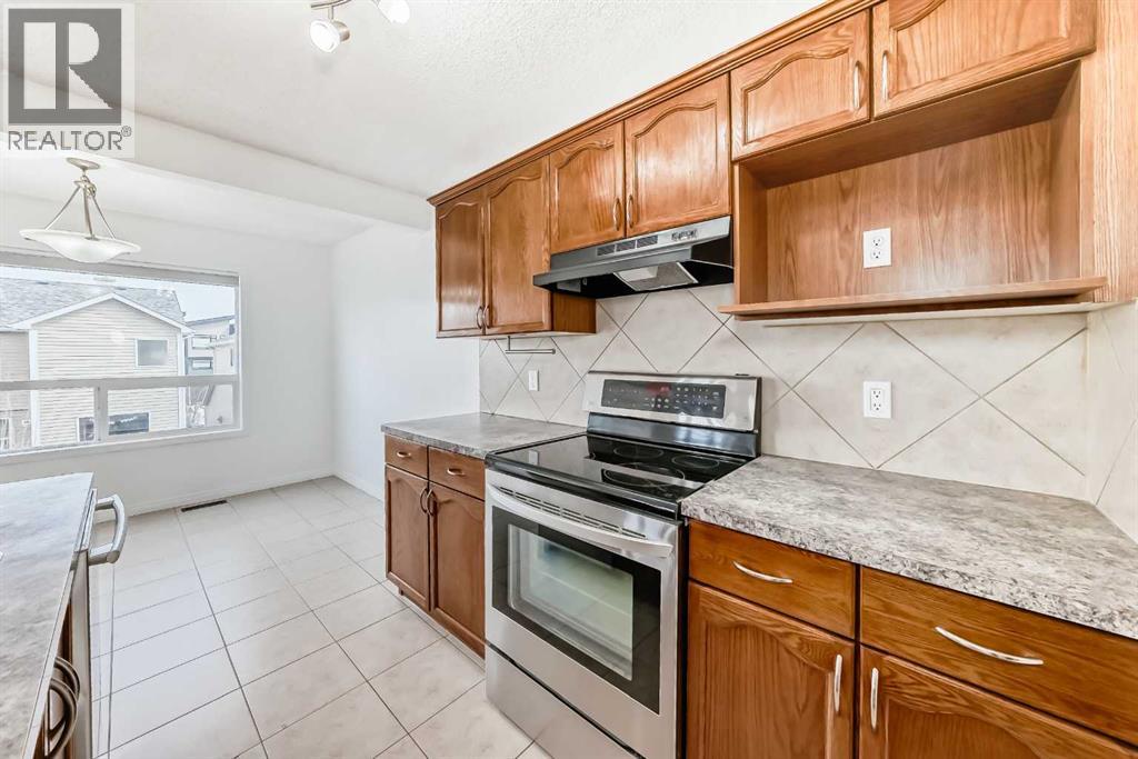 54 Royal Elm Road NW - 5
