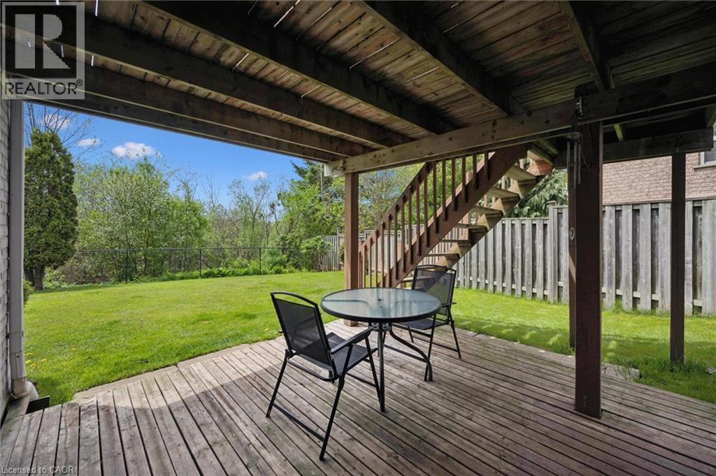 24 BUCKTHORN Crescent - 42