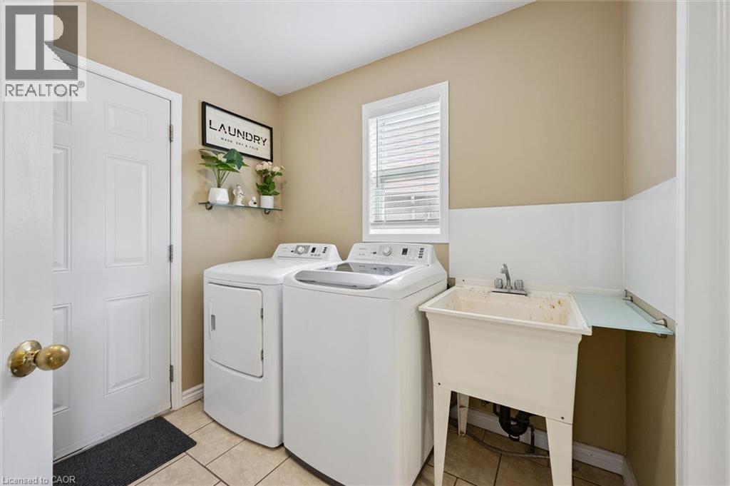 24 BUCKTHORN Crescent - 20