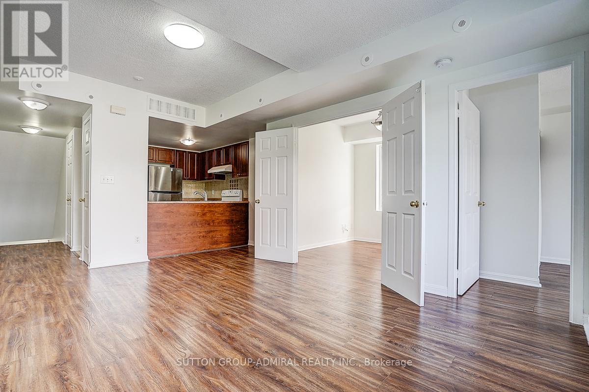 #2057 3047 FINCH AVENUE W - 11