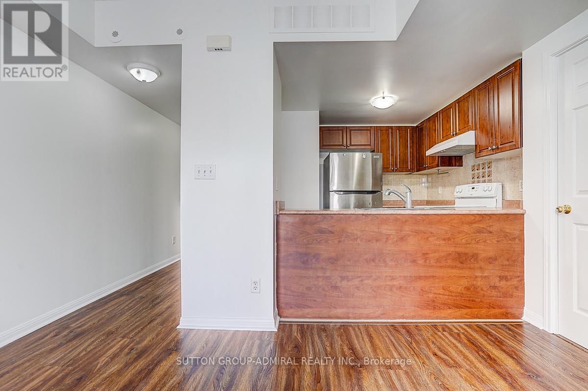 #2057 3047 FINCH AVENUE W - Image 3