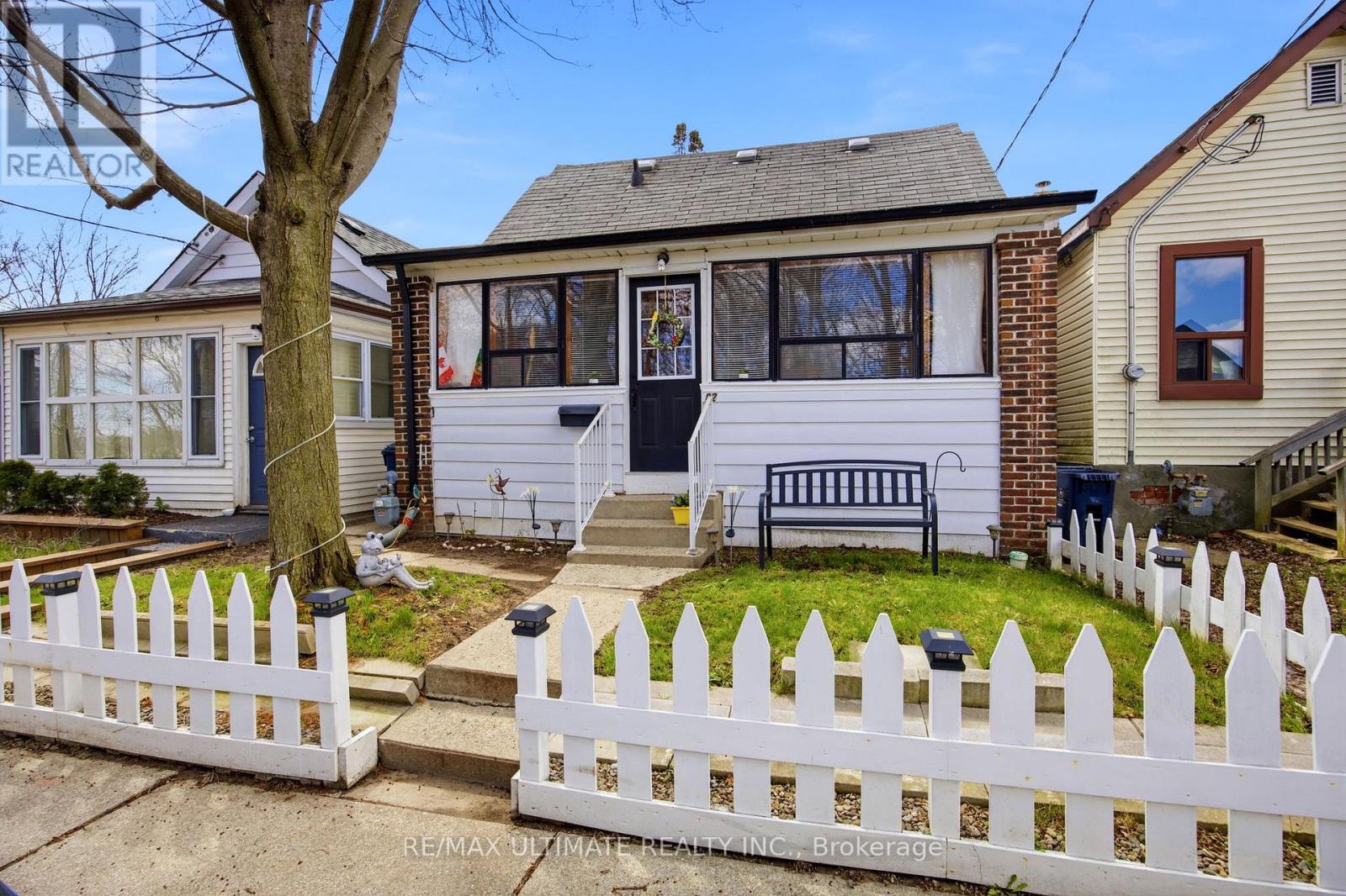 82 BEECHWOOD AVENUE - 2