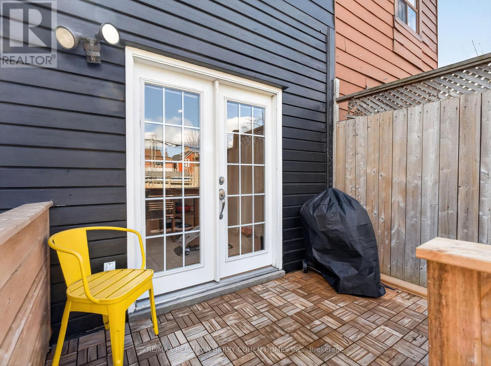 144 ROSEMOUNT AVENUE - 29