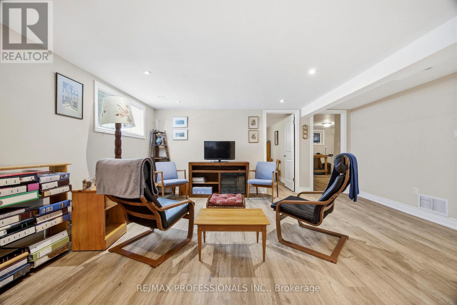 4 BEAVERBROOK AVENUE - 29