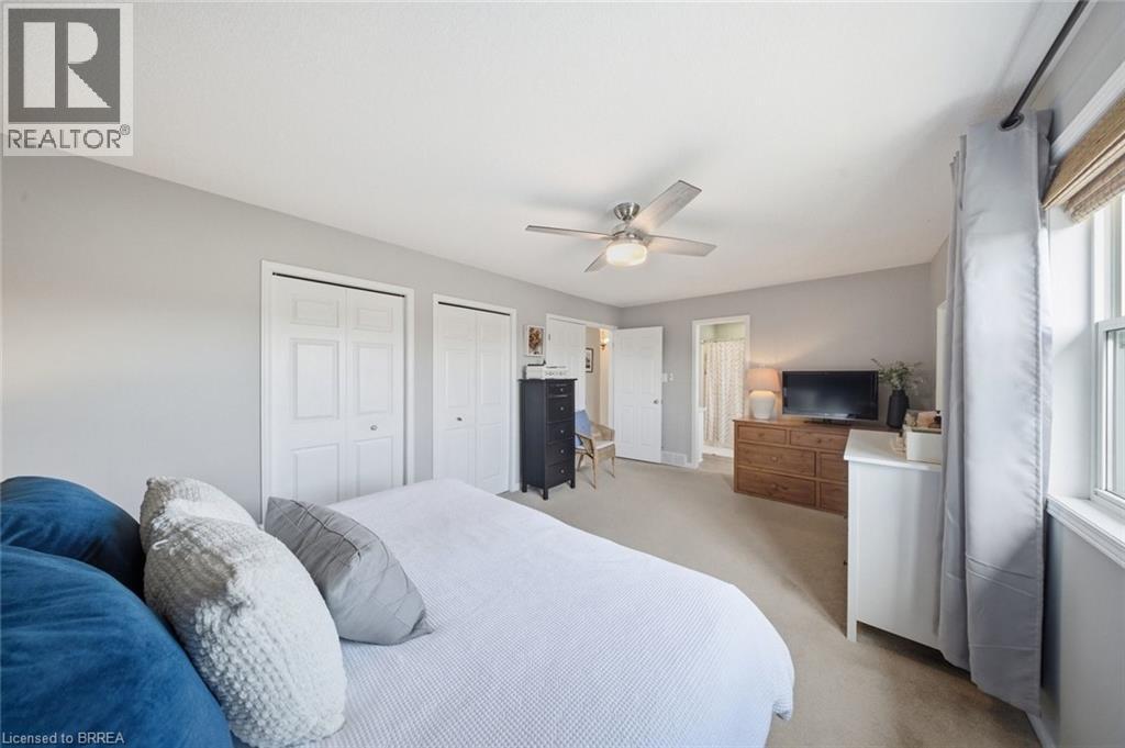 34 PRIMROSE Drive - 22