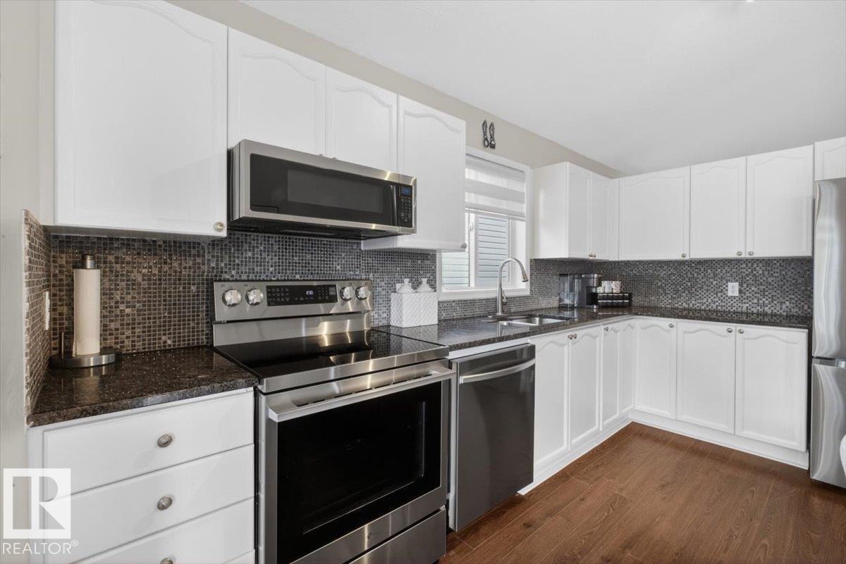 18520 77 AV NW - 22