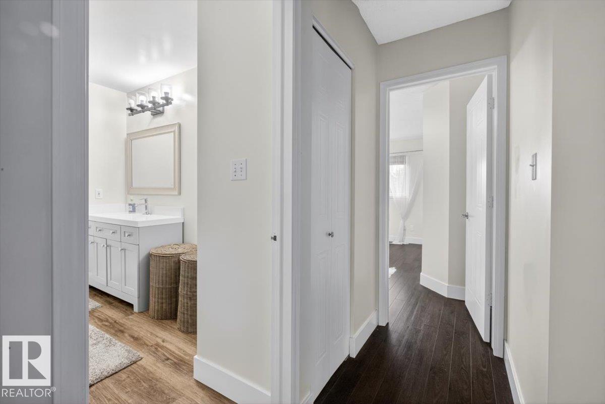 18520 77 AV NW - 26