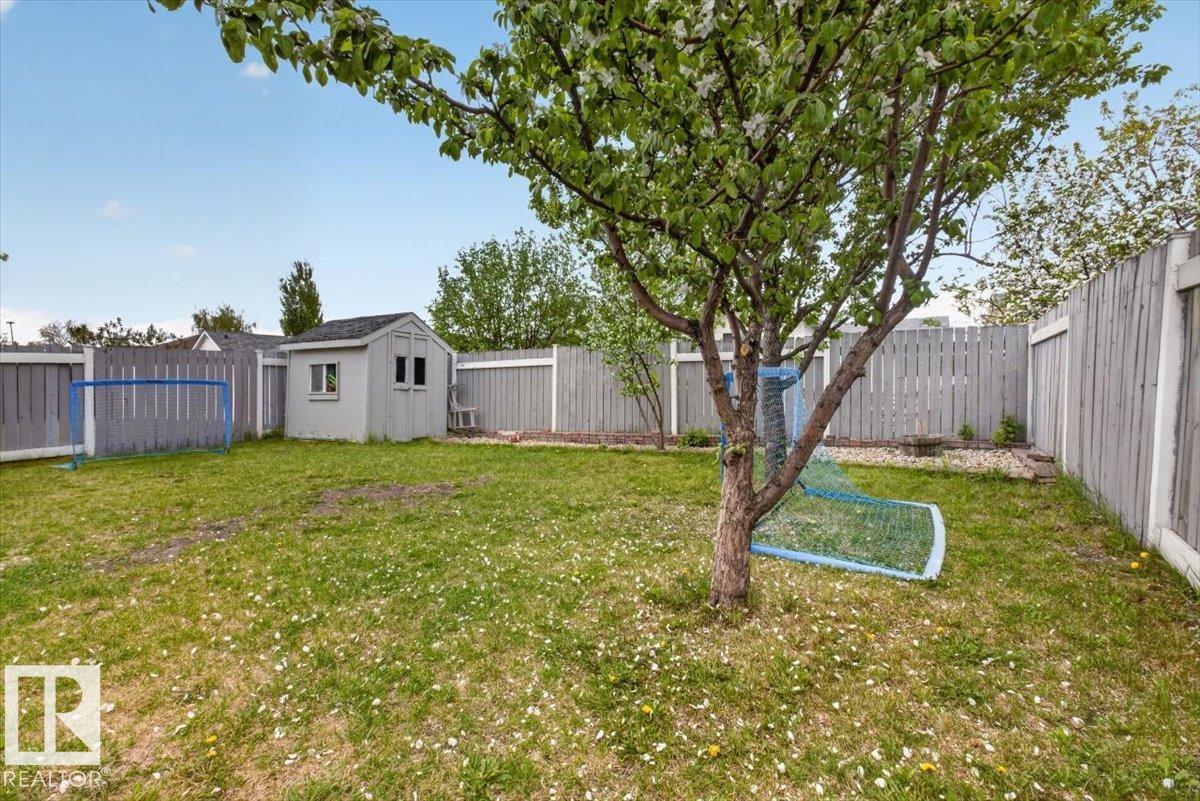 18520 77 AV NW - 54