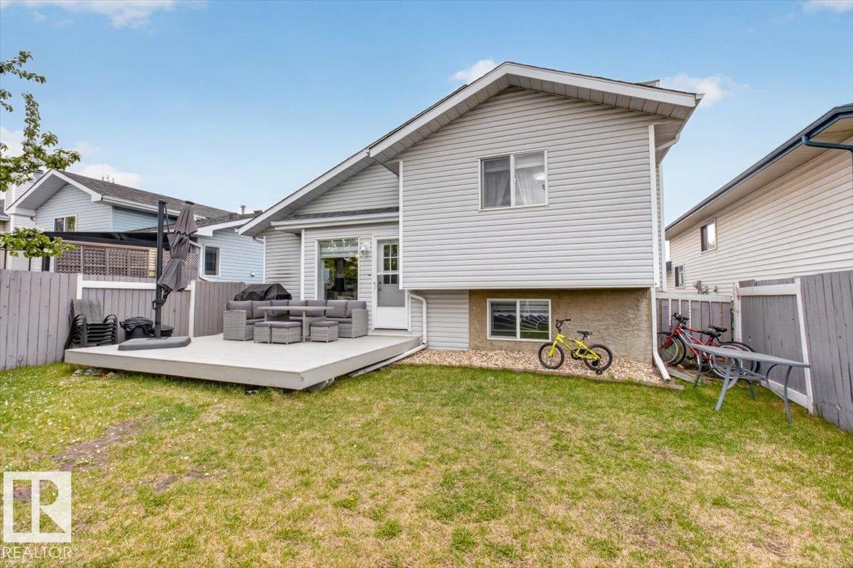 18520 77 AV NW - 50