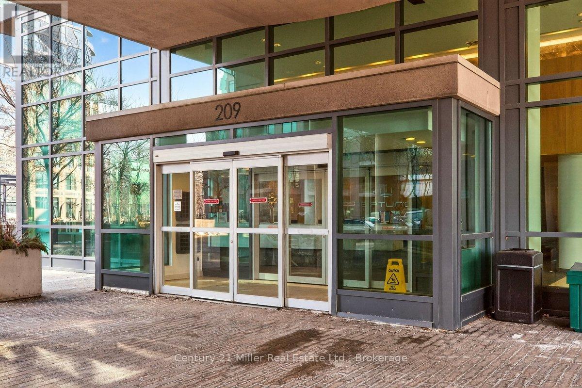 #562 209 FORT YORK BOULEVARD - Image 3