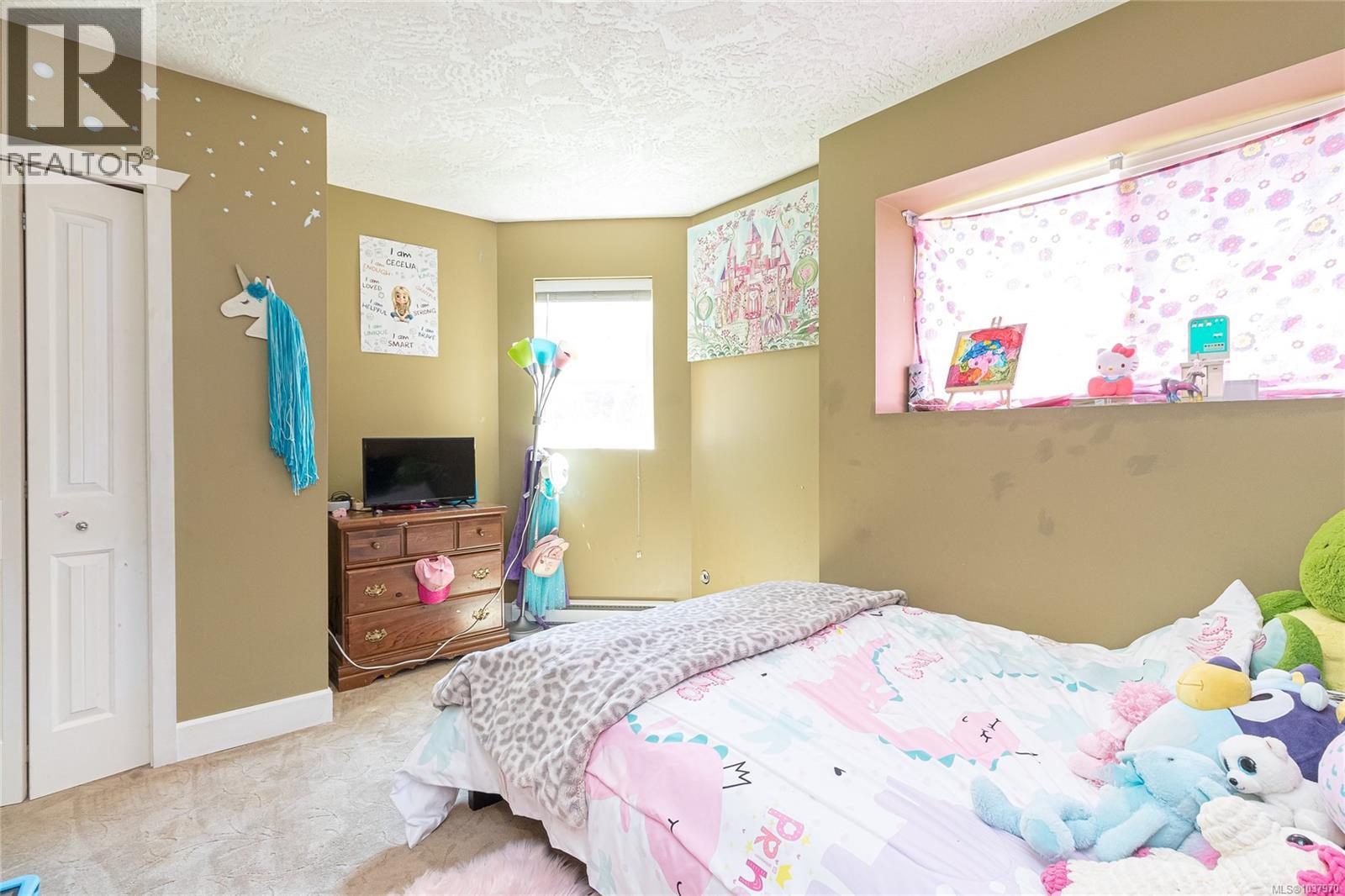  6441 Birchview Way, Sooke