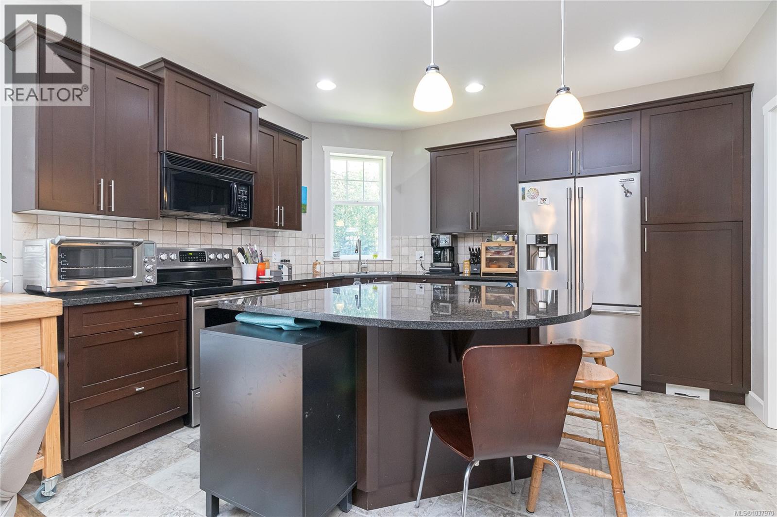  6441 Birchview Way, Sooke