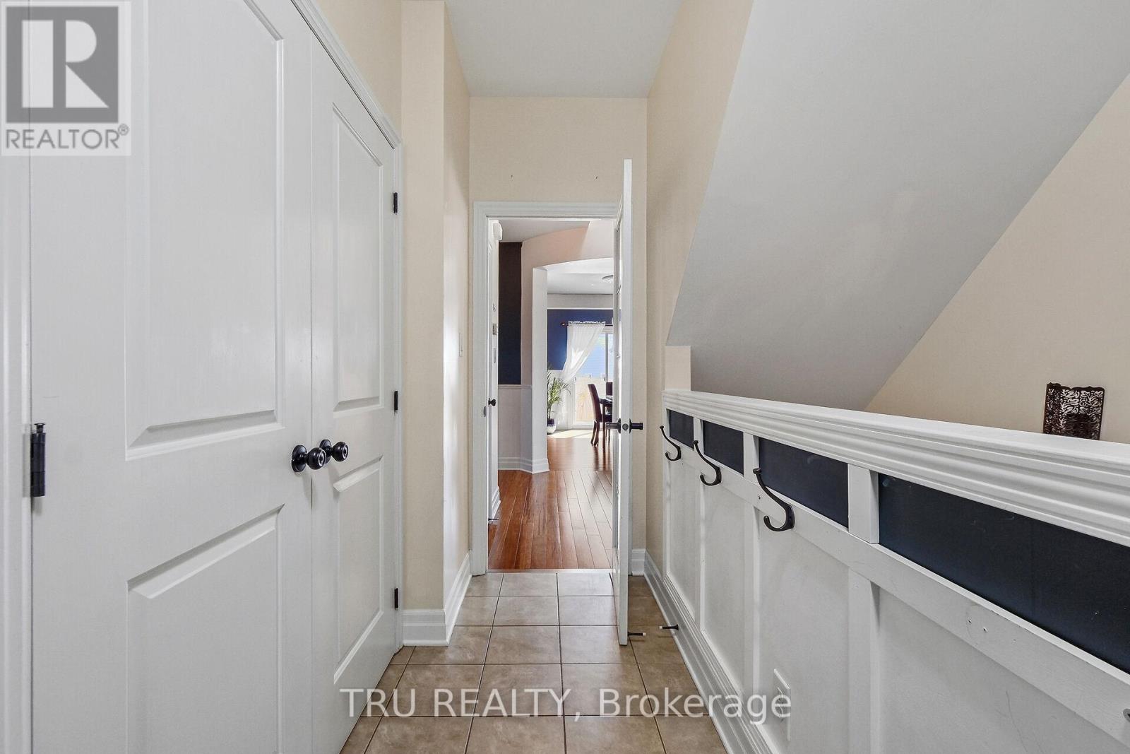 380 BLACKLEAF DRIVE - 20