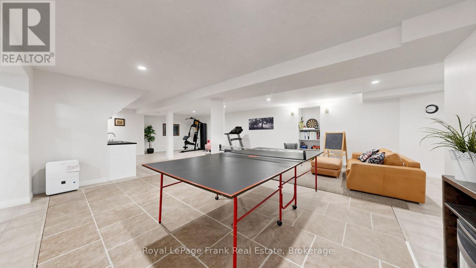 133 GLENABBEY DRIVE S - 37