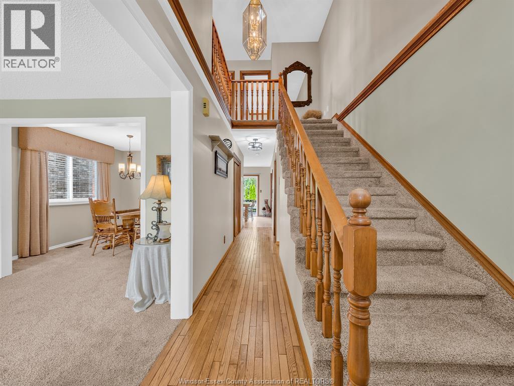 11 Rudgate LANE North