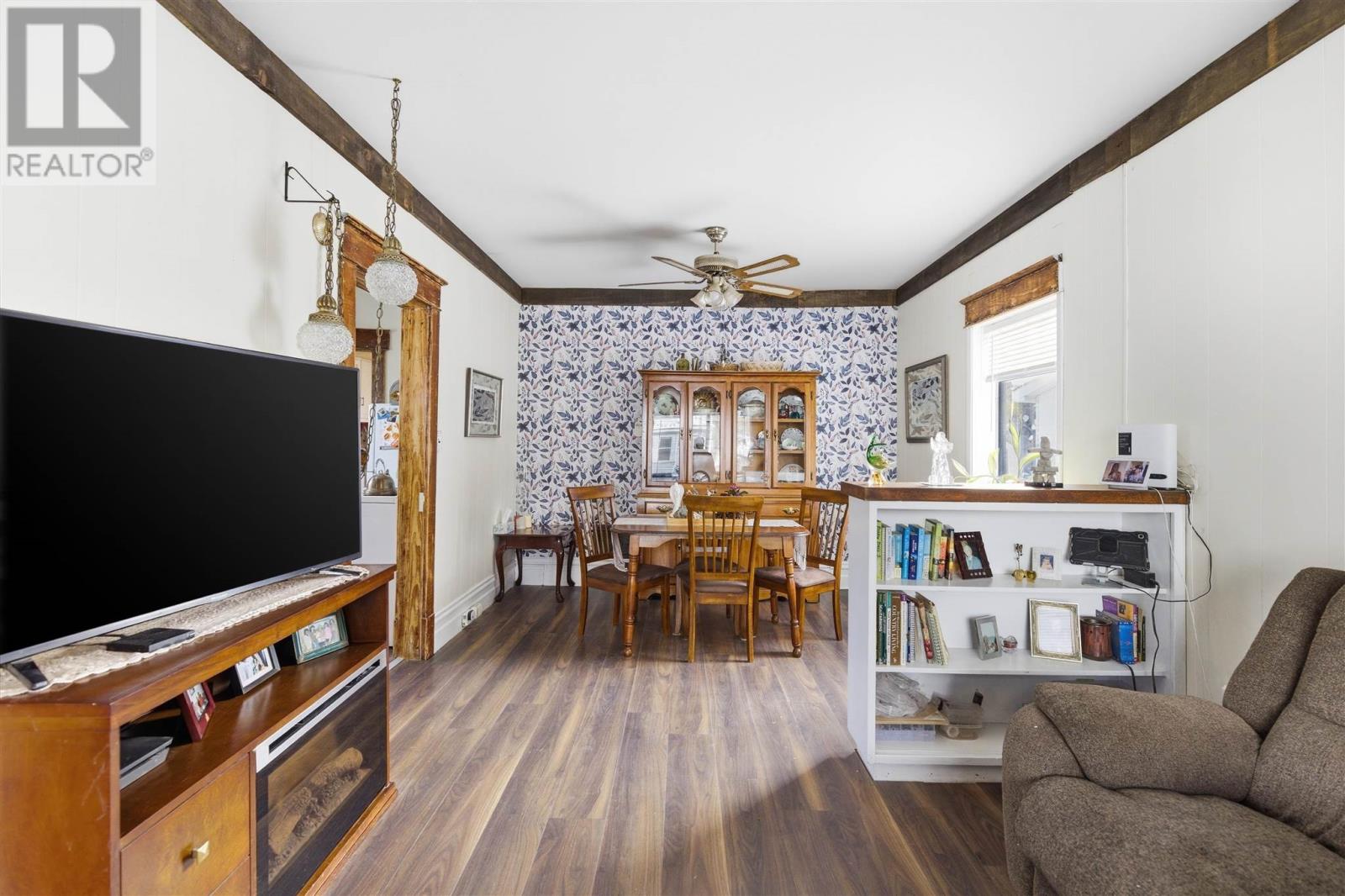 49 Hawthorne AVE - 8
