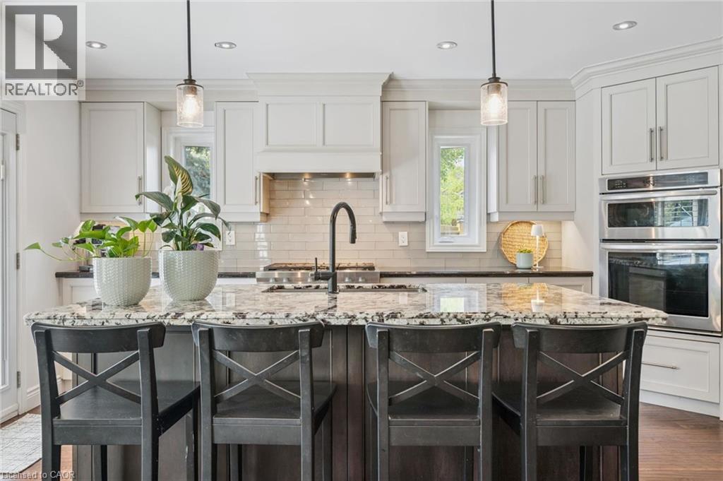 2124 KEVIN Crescent - 16