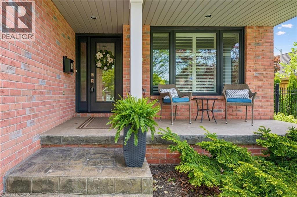 2124 KEVIN Crescent - 4