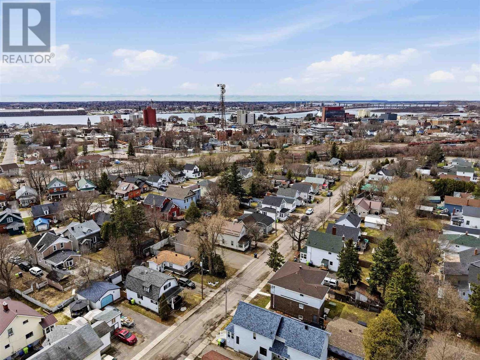 49 Hawthorne AVE - 33