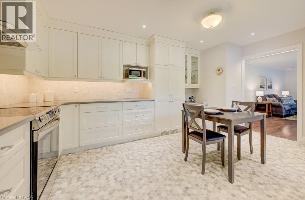 196 LOURDES Street - 8