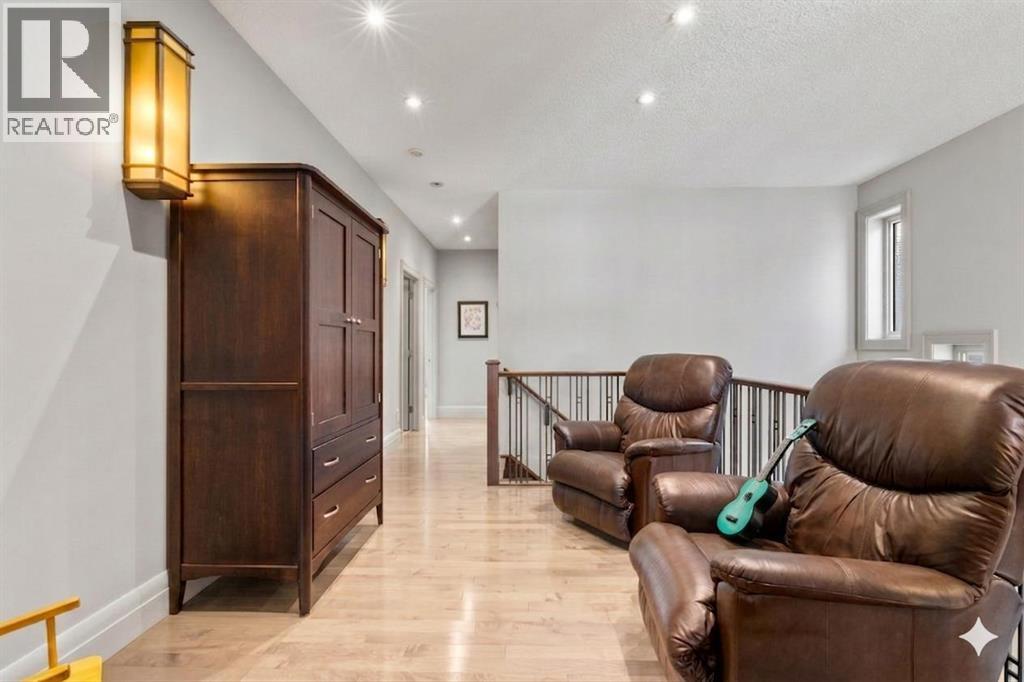 627 27 Avenue NE - 21