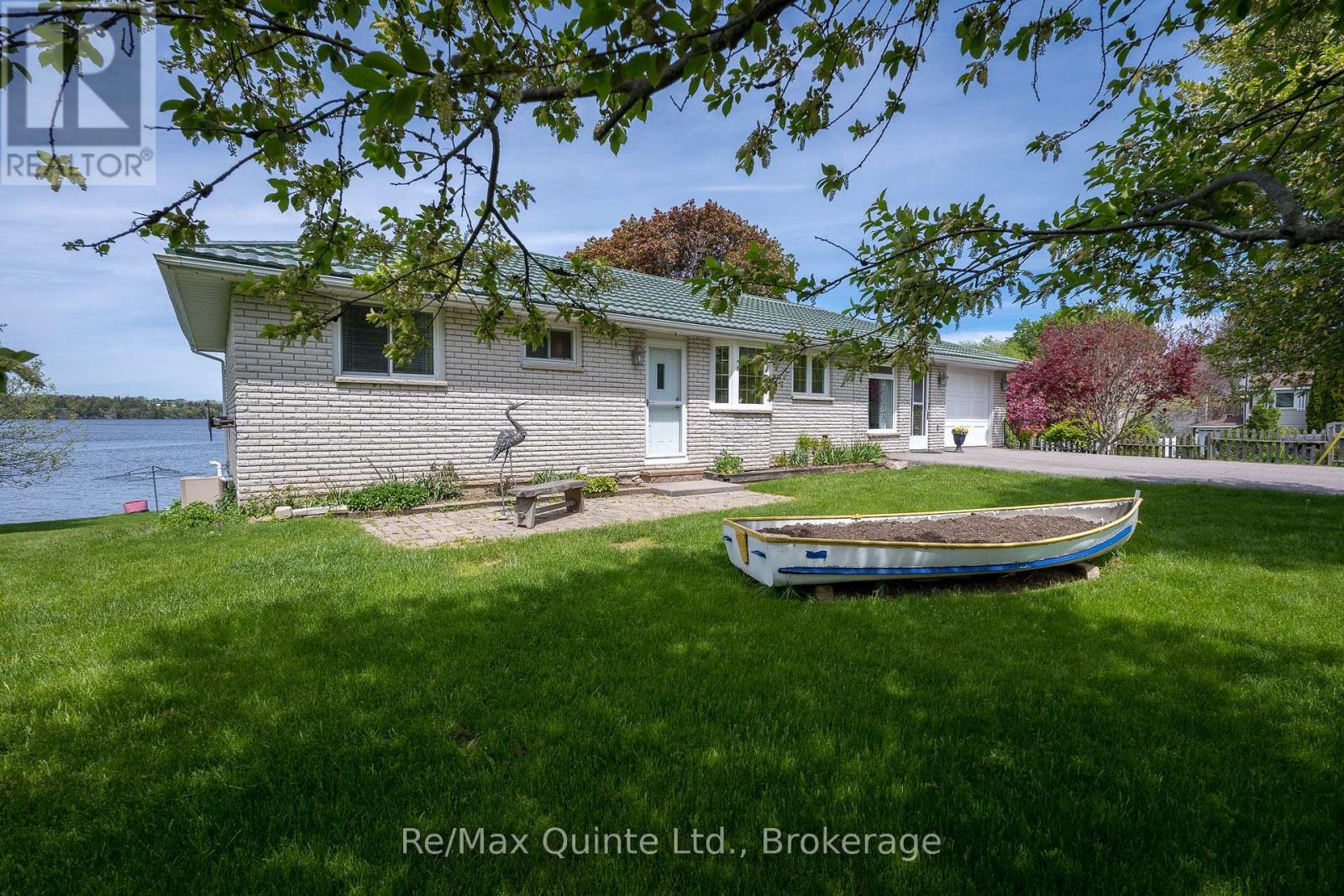 54 CEDAR LANE - 4