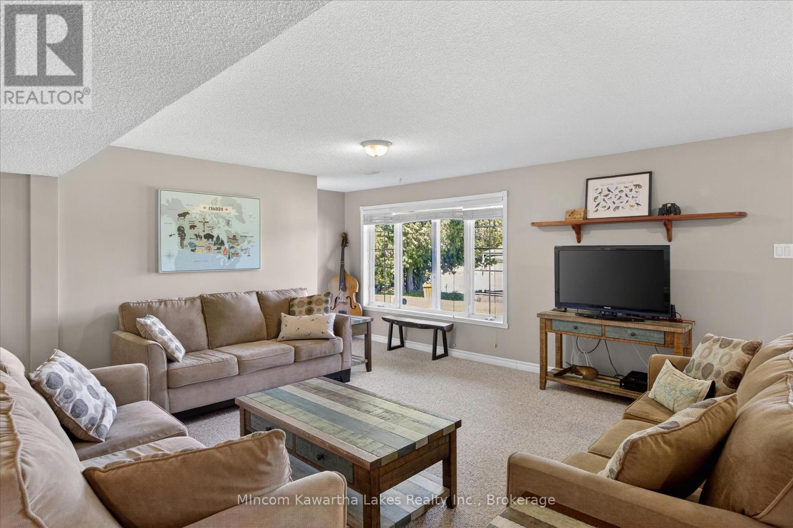 46 LAWRENCE STREET N - 27