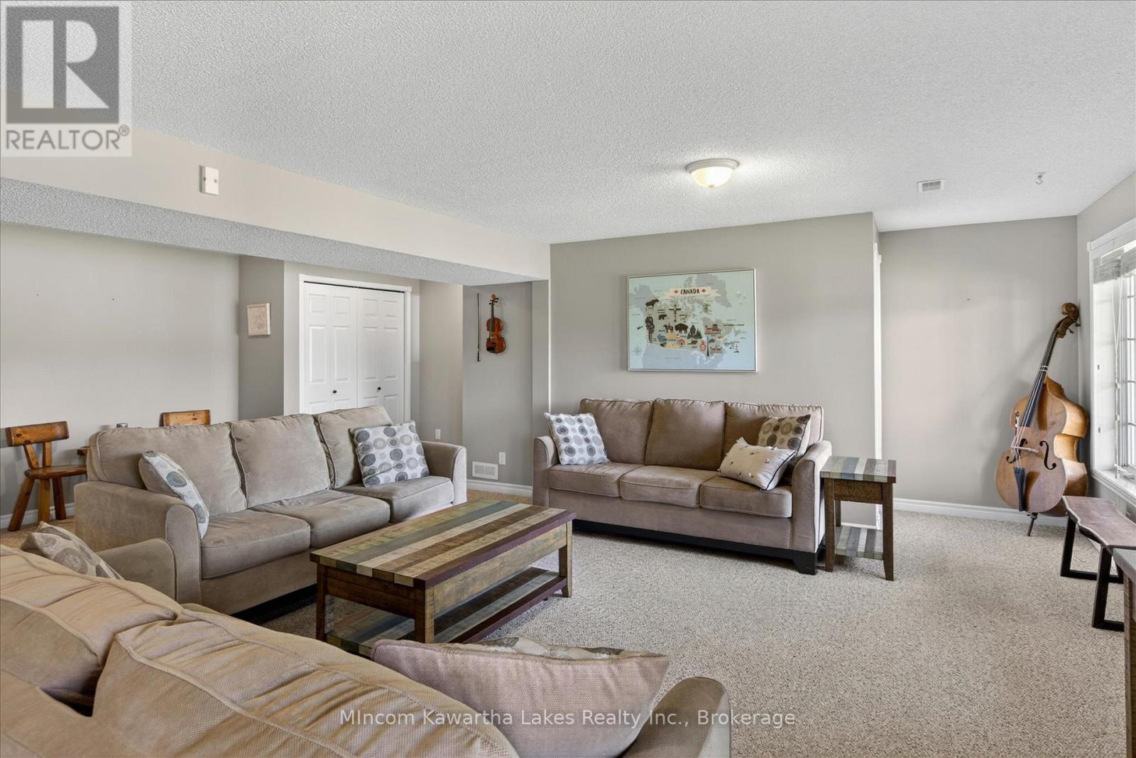 46 LAWRENCE STREET N - 28