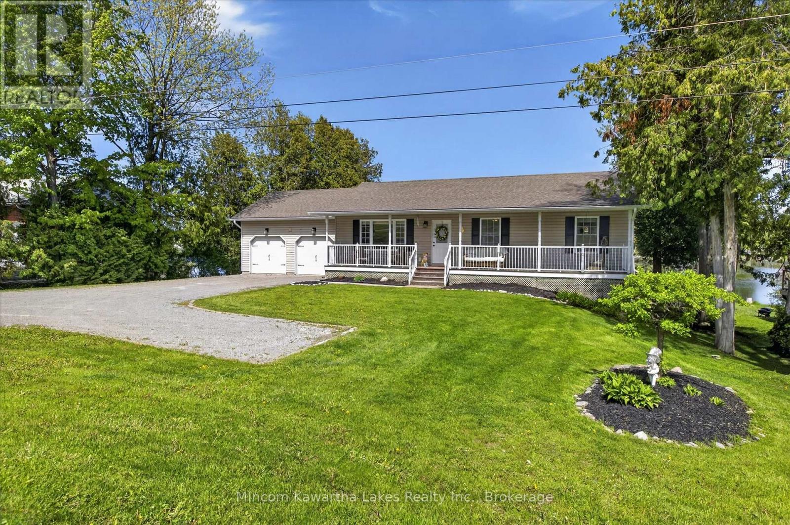 46 LAWRENCE STREET N - 3