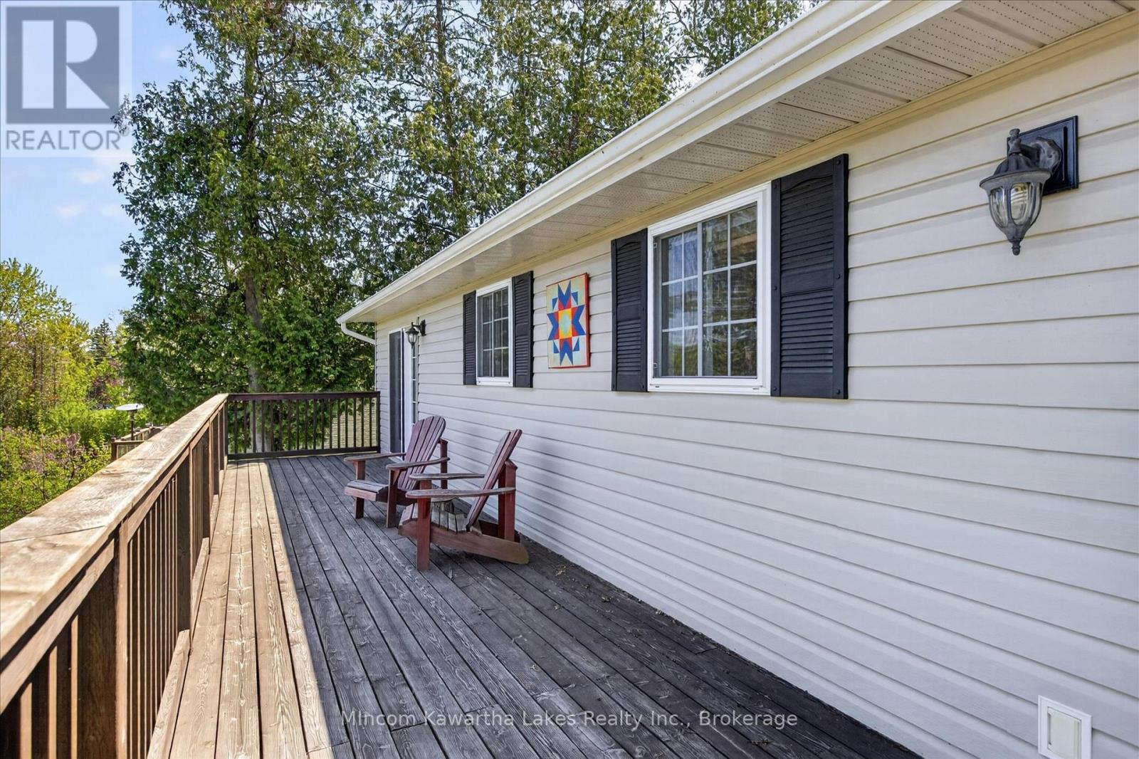 46 LAWRENCE STREET N - 36