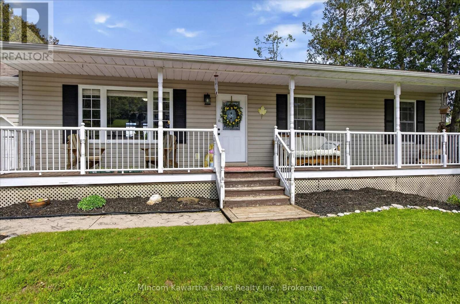 46 LAWRENCE STREET N - 6
