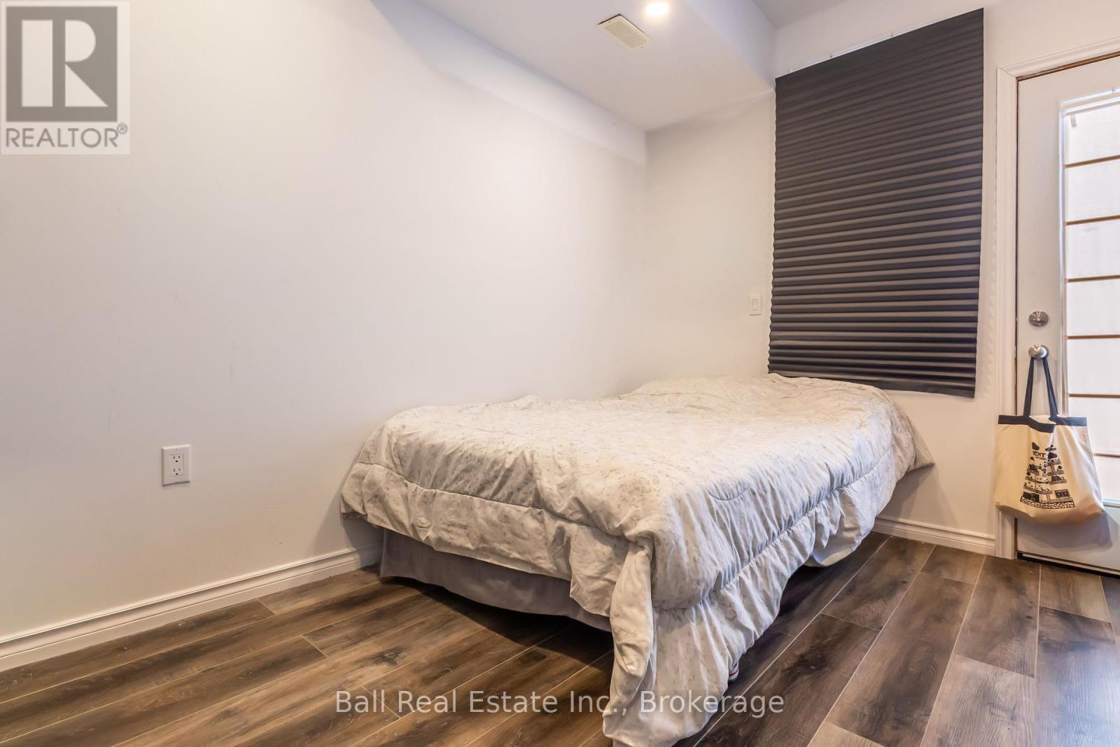1620 HETHERINGTON DRIVE - 21