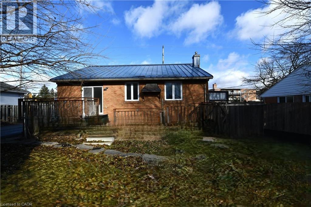 148 ONTARIO Street N - 8