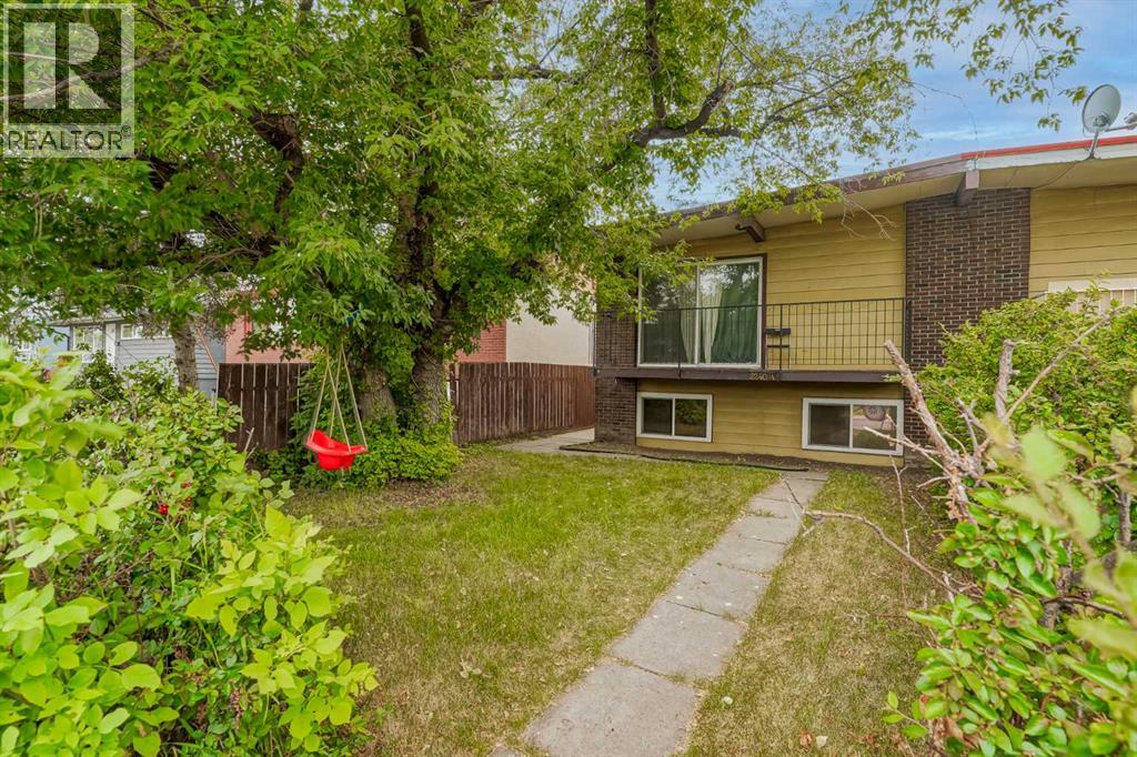 2240A 43 Street SE - 21