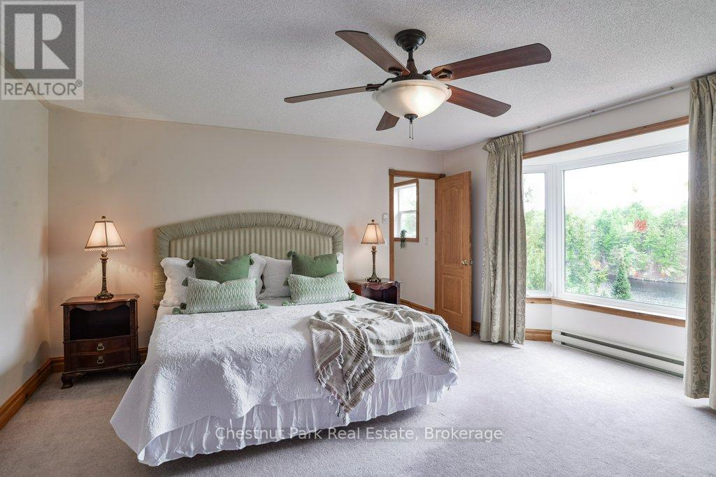 294 NORTH DRIVE - 18