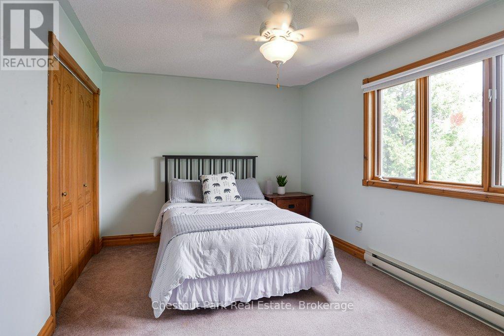 294 NORTH DRIVE - 22