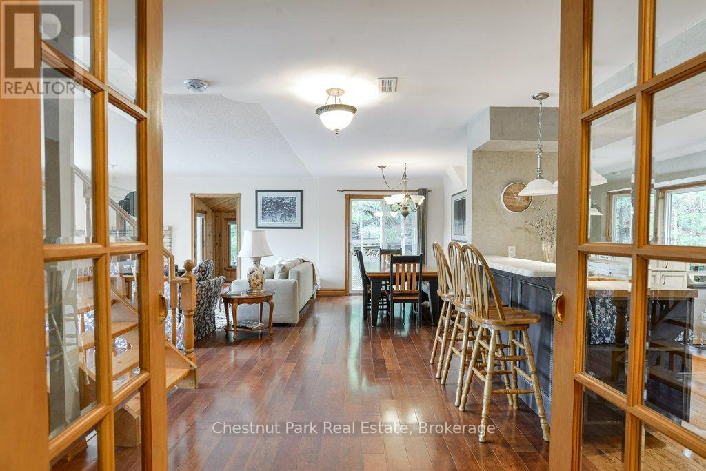 294 NORTH DRIVE - 5