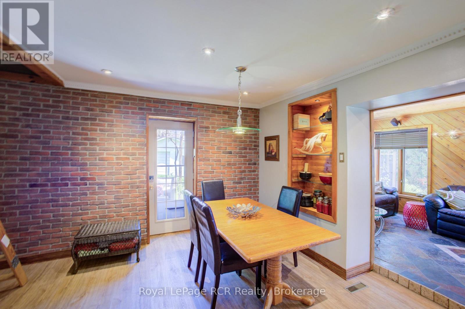 181 GEORGINA STREET - 18