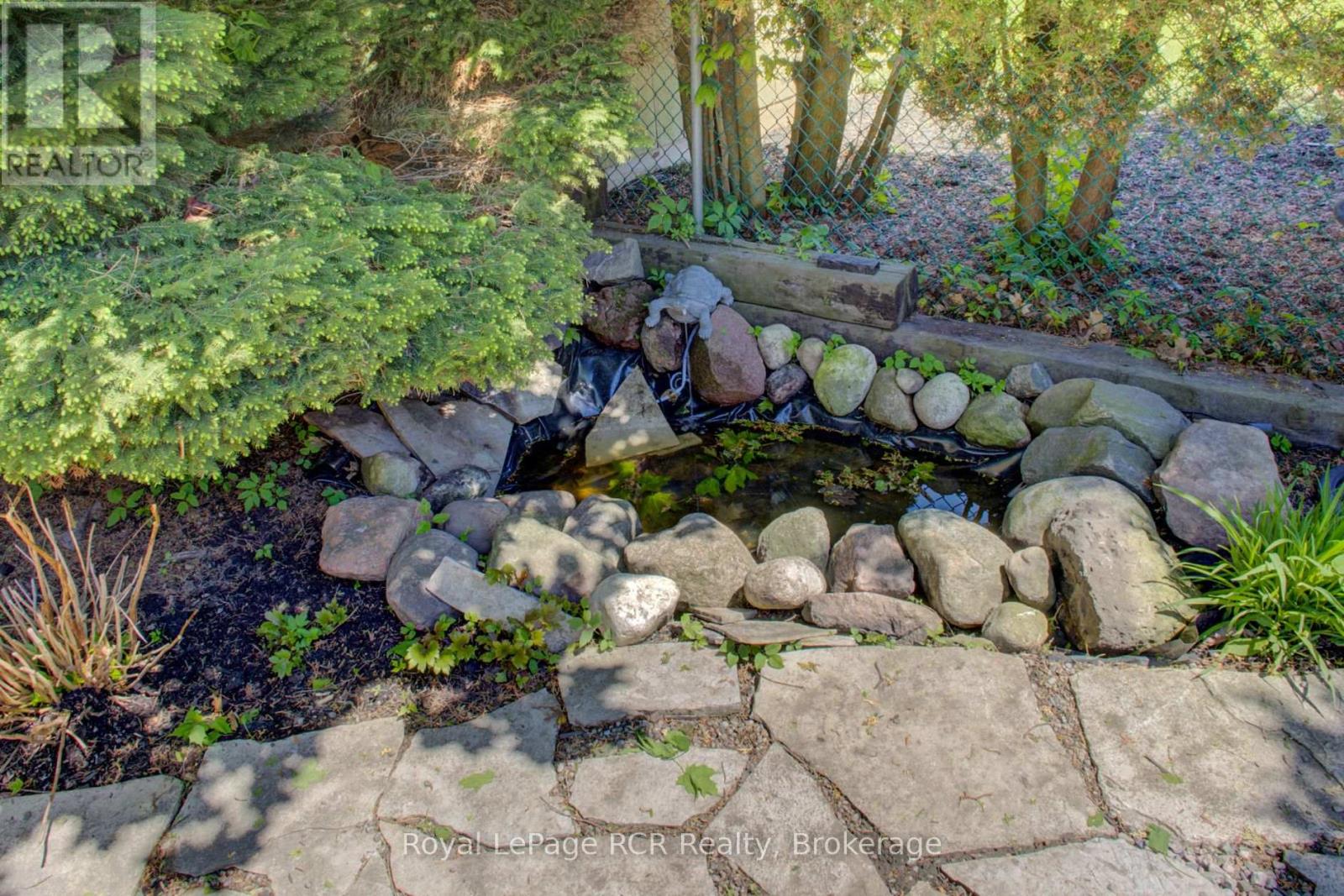181 GEORGINA STREET - 36