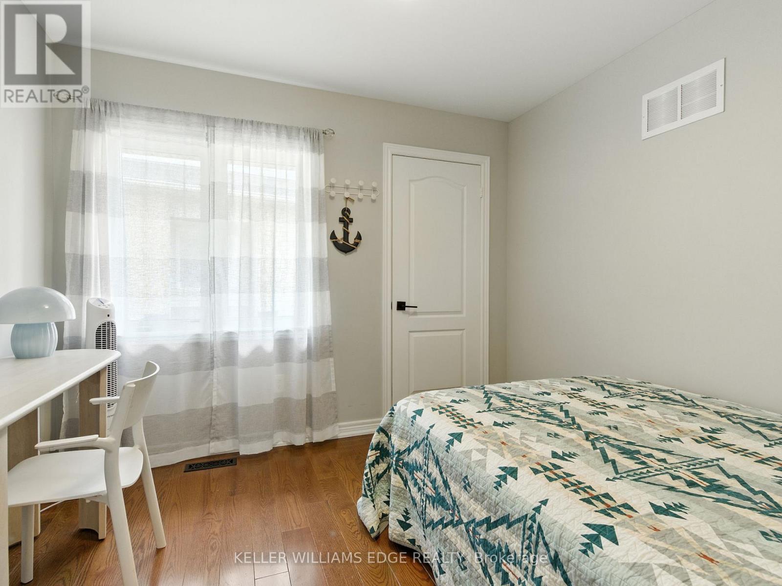 200 GIDDINGS CRESCENT - 18