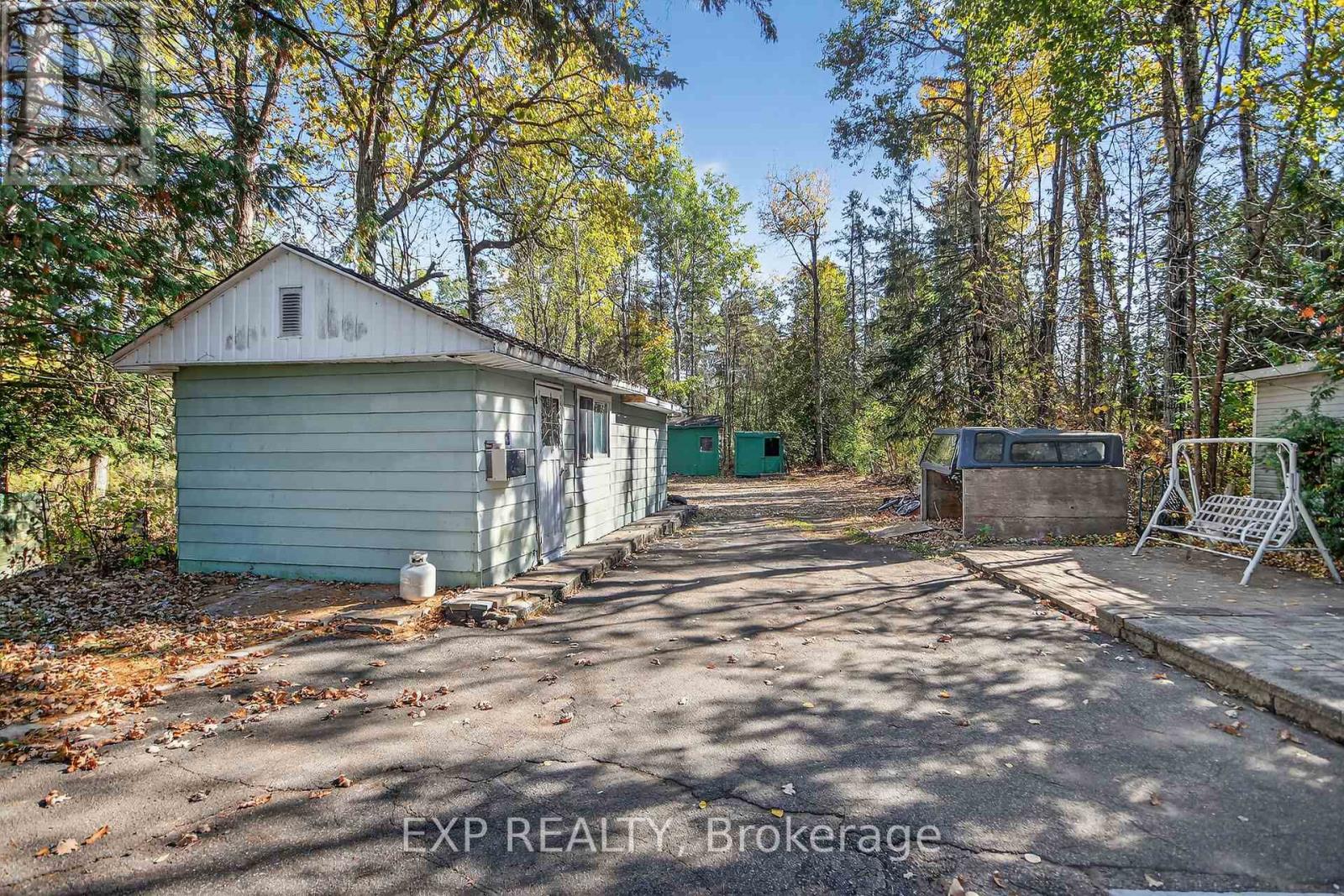 96 CONSTANCE LAKE ROAD - 33