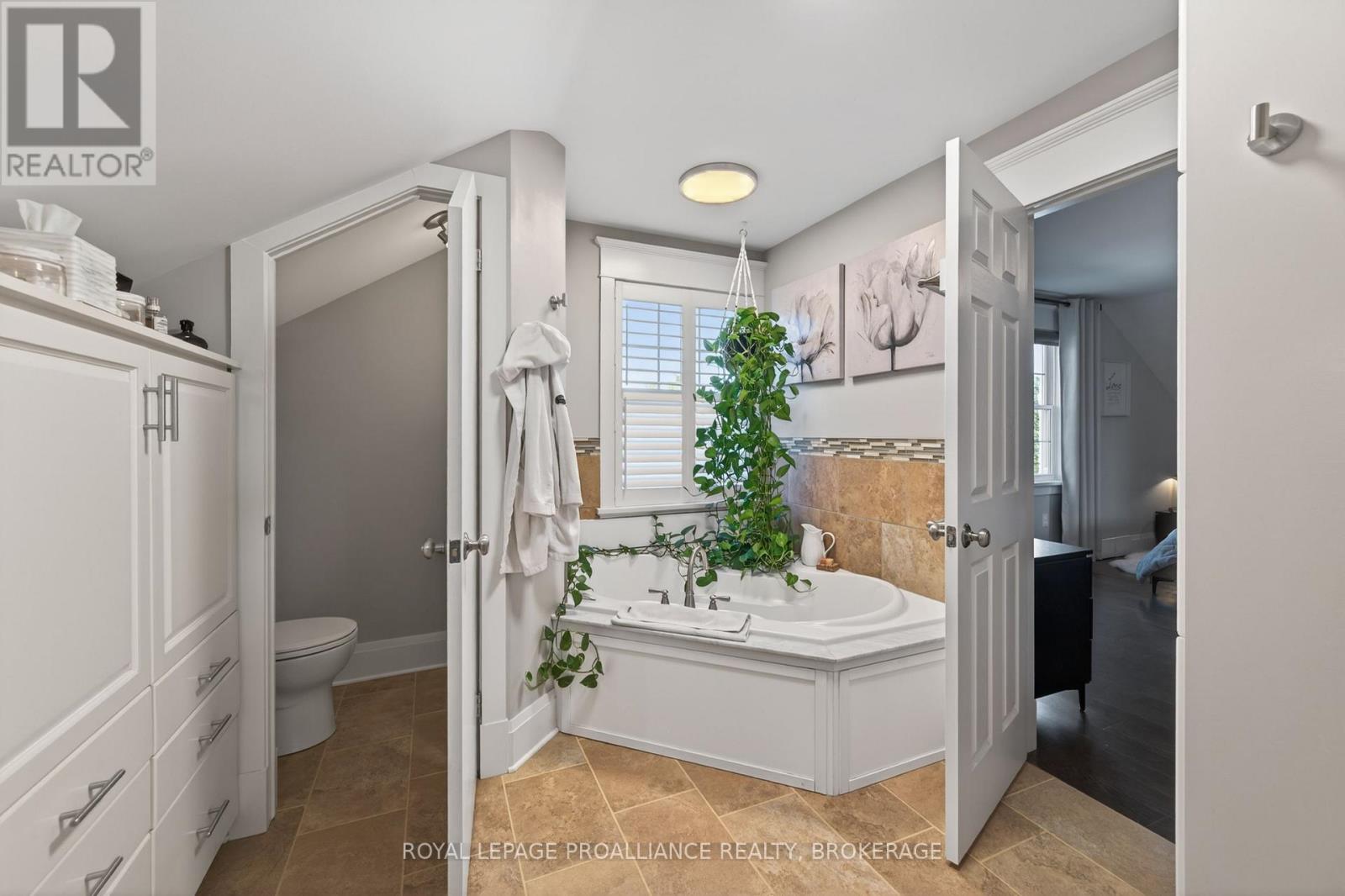 2489 QUABBIN ROAD - 27