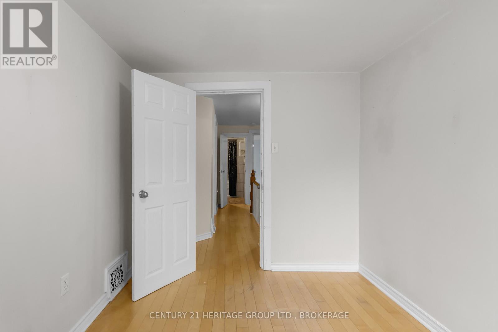 244 SYDENHAM STREET - 22