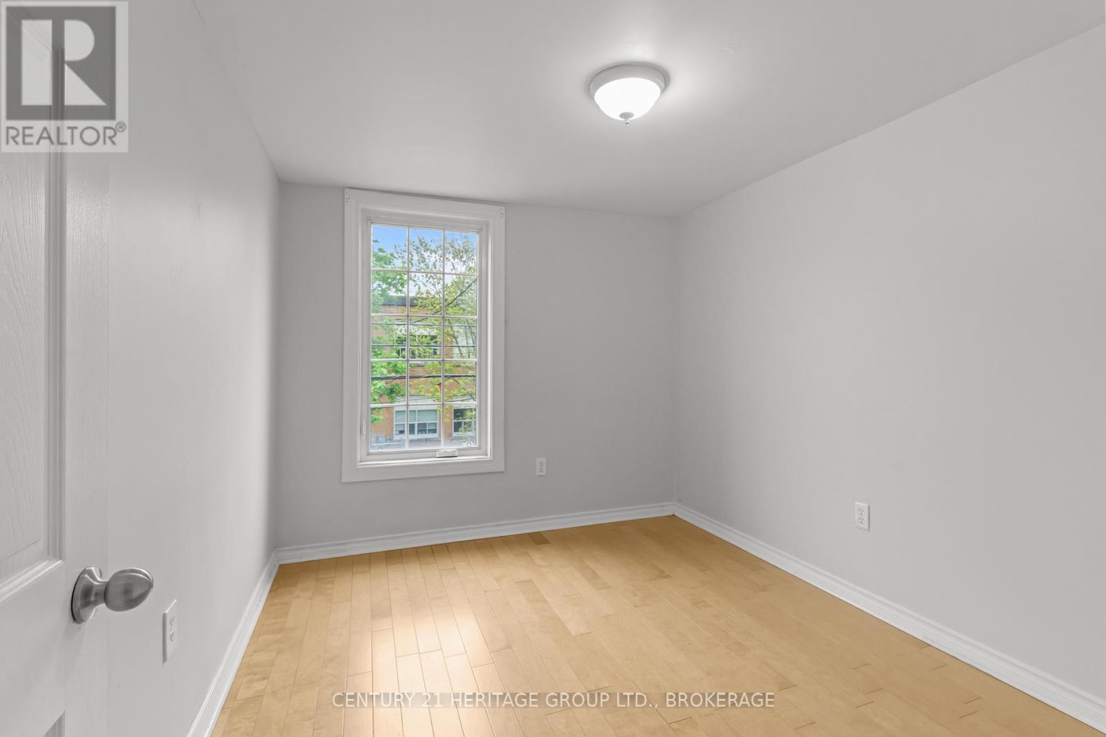 244 SYDENHAM STREET - 23