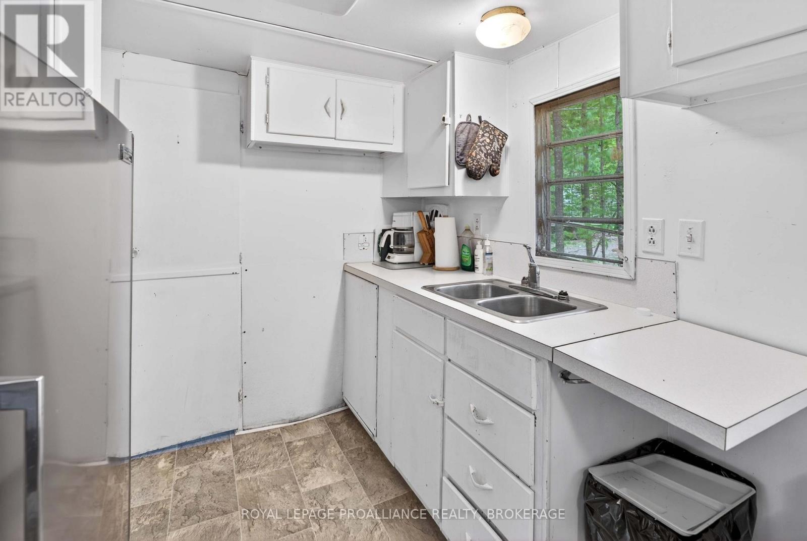 805 BURNS LANE - 41