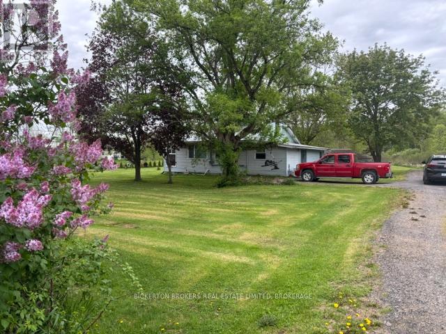 798 RUSSELL ROAD - 1